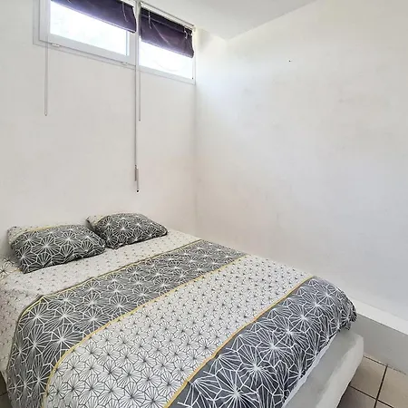 Prázdninový dům 1 Bedroom Beautiful In *